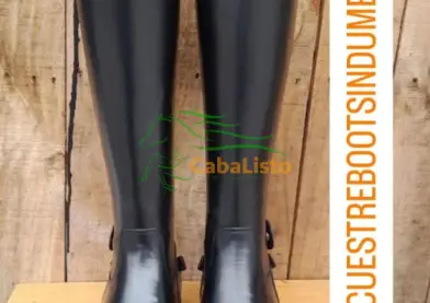 Consigue el ajuste ideal para tus pies con nuestras botas de montar personalizadas.